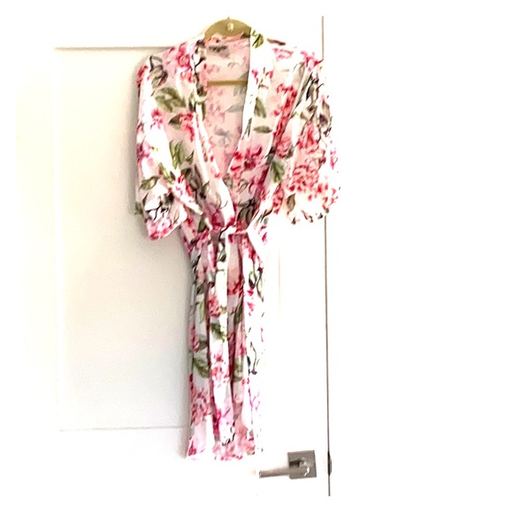 Show Me Your MuMu Other - Show me your mumu robe- NWOT